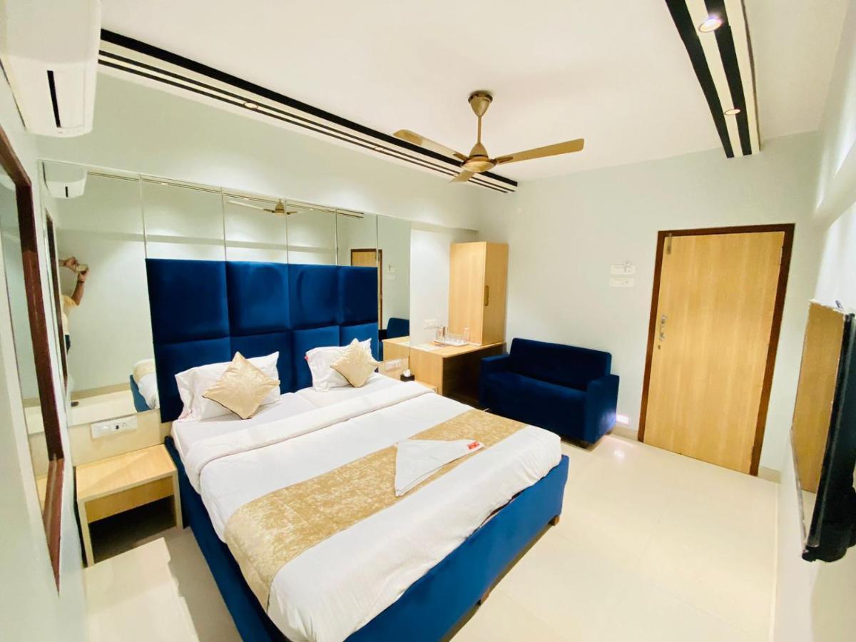 Hotel Vashi Inn Нави Мумбаи Экстерьер фото