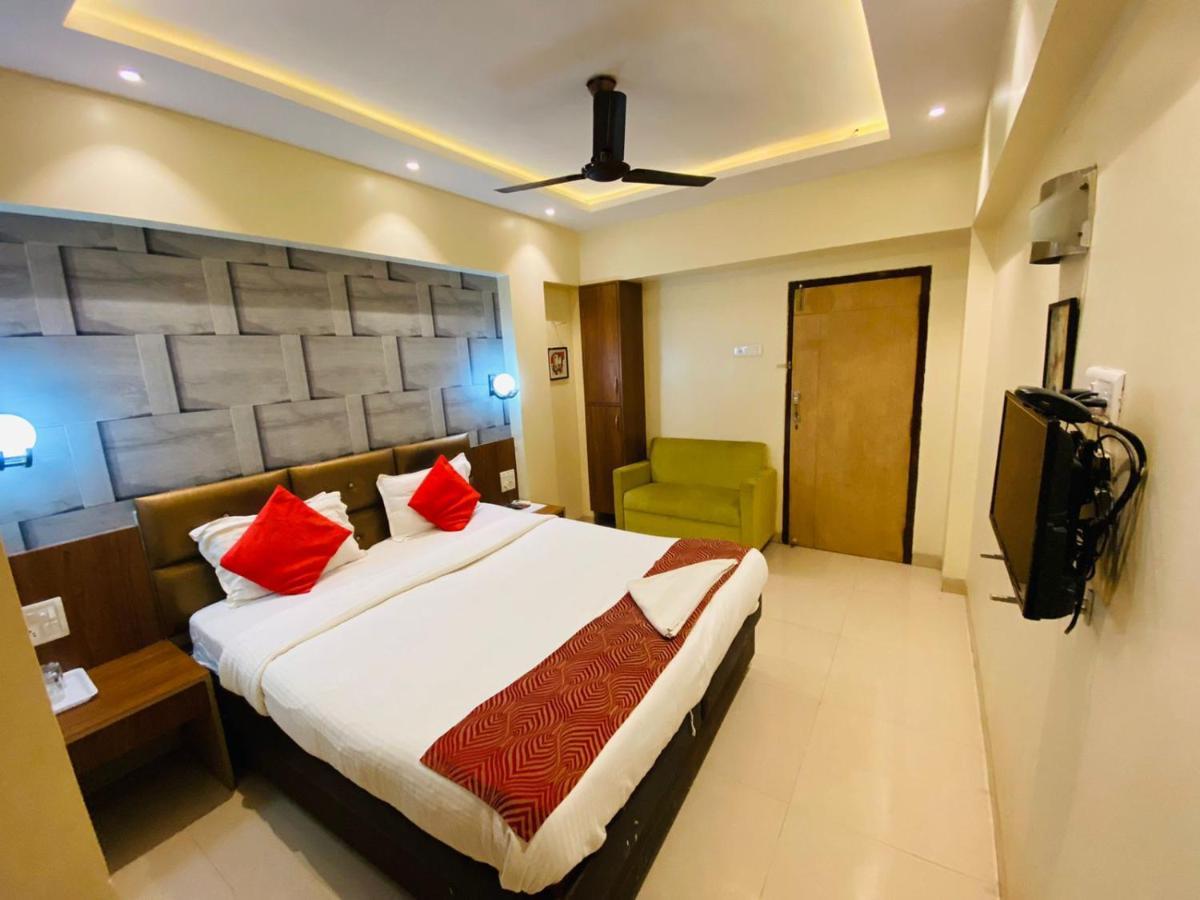 Hotel Vashi Inn Нави Мумбаи Экстерьер фото
