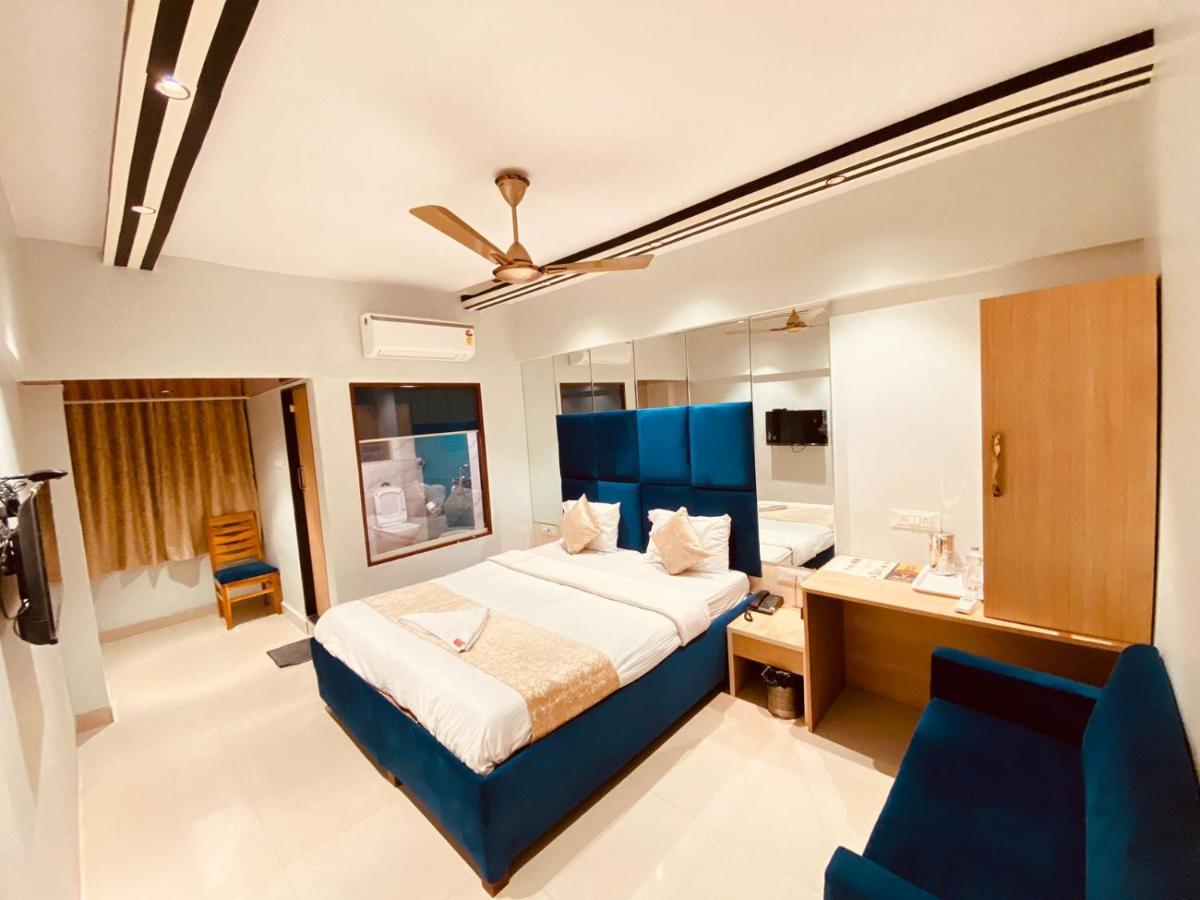 Hotel Vashi Inn Нави Мумбаи Экстерьер фото