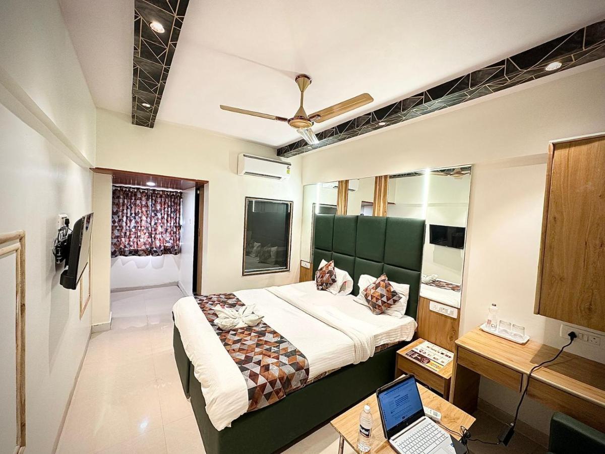 Hotel Vashi Inn Нави Мумбаи Экстерьер фото